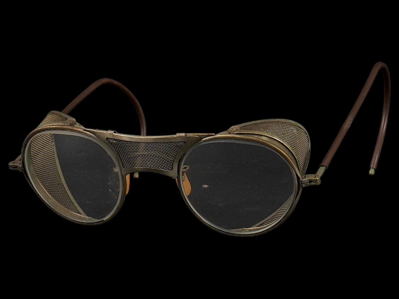 PAIR OF VTG BAUSCH AND LOMB INDUSTRIAL SAFETY GLASSES (1 of 8)