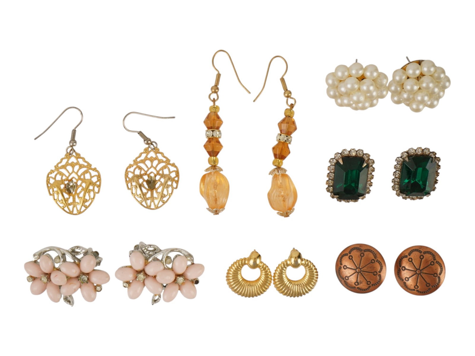 COLLECTION OF ASSORTED COSTUME JEWELRY EARRINGS (1 of 10)
