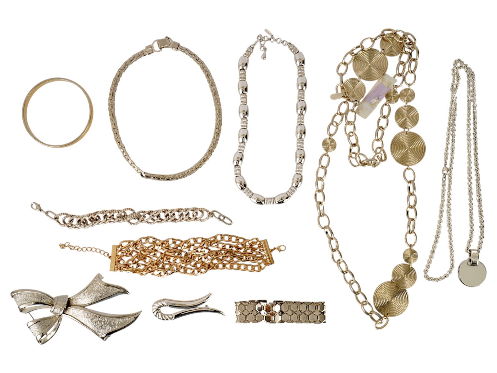 COSTUME JEWELRY OF BRACELETS NECKLACES AND PINS (1 of 9)