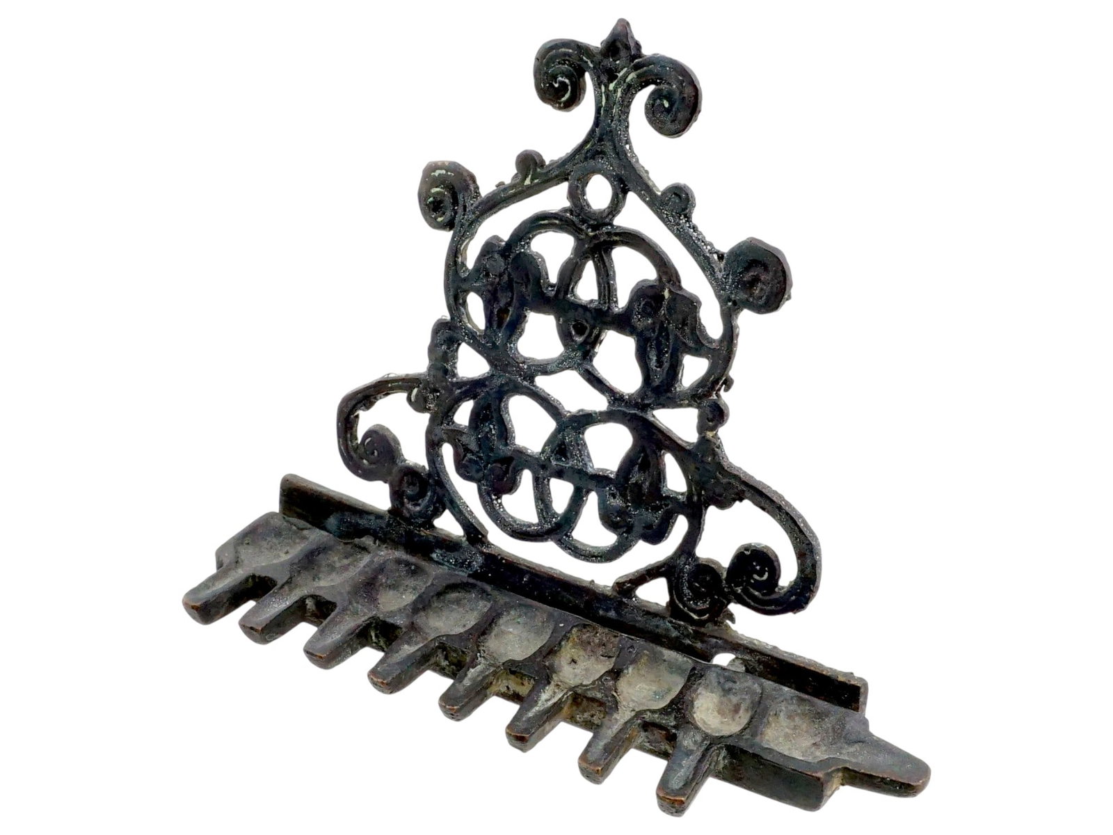 ANTIQUE 18TH CENTURY HANUKKAH LAMP W FOLIATE DESIGN (1 of 8)