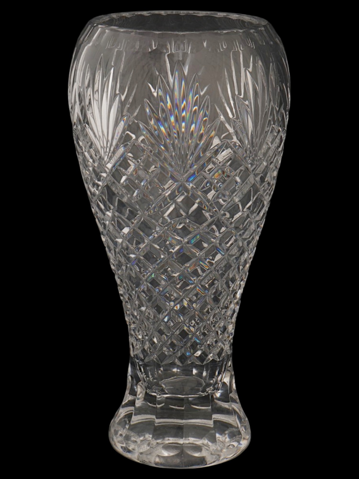 TALL VINTAGE DIAMOND CUT GLASS DESIGN CRYSTAL VASE (1 of 7)