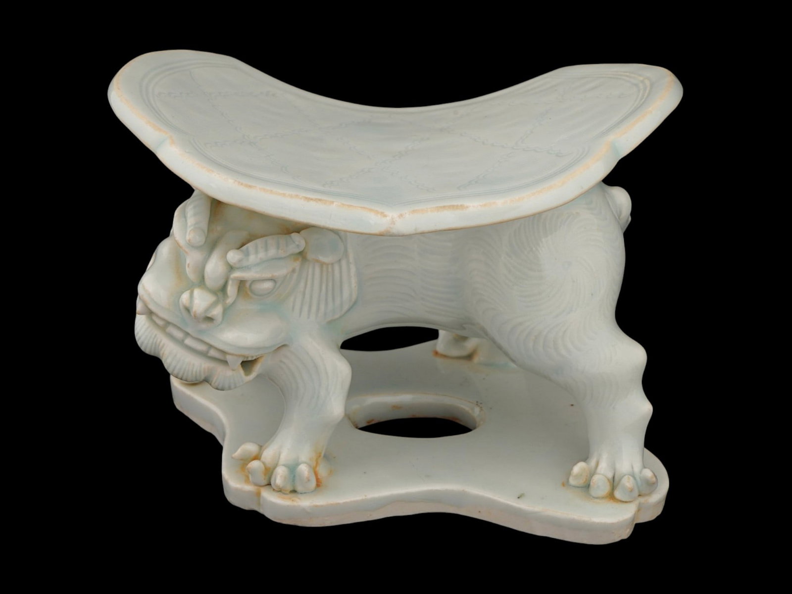 CHINESE QINGBAI BUDDHIST LION PORCELAIN PILLOW (1 of 9)