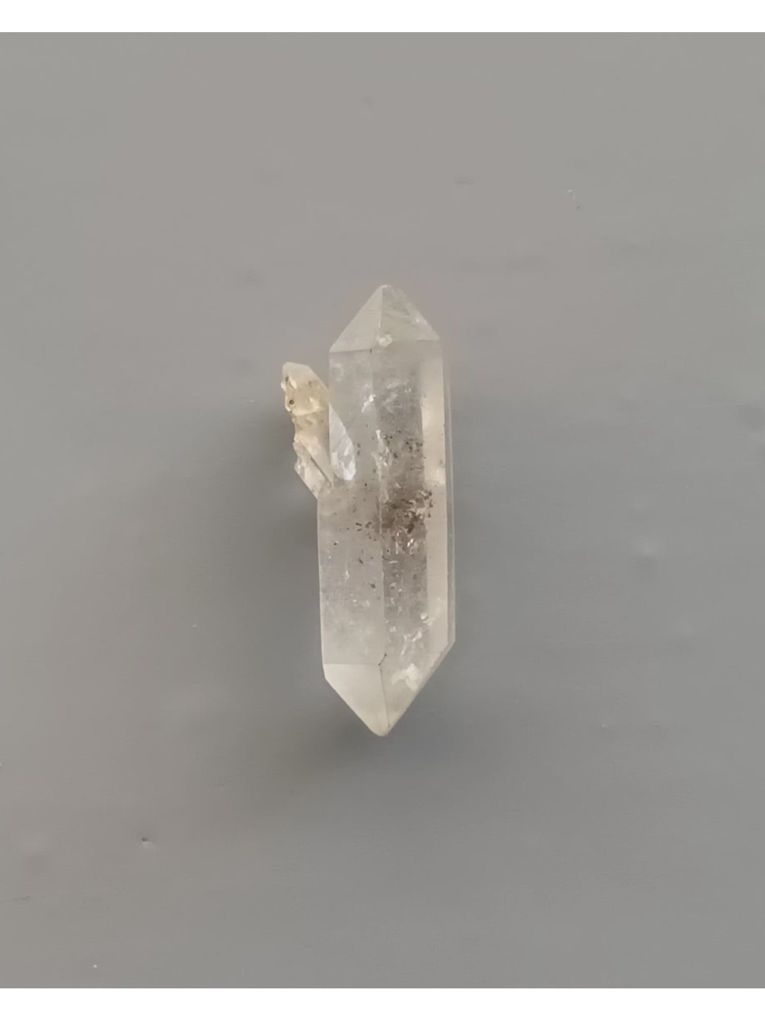 QUARTZ CRYSTAL - 4