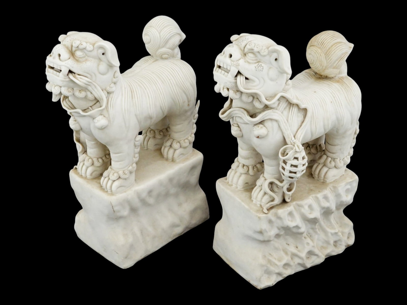 CHINESE GUARDIAN FOO DOG CERAMIC FIGURAL BOOK ENDS (1 of 11)