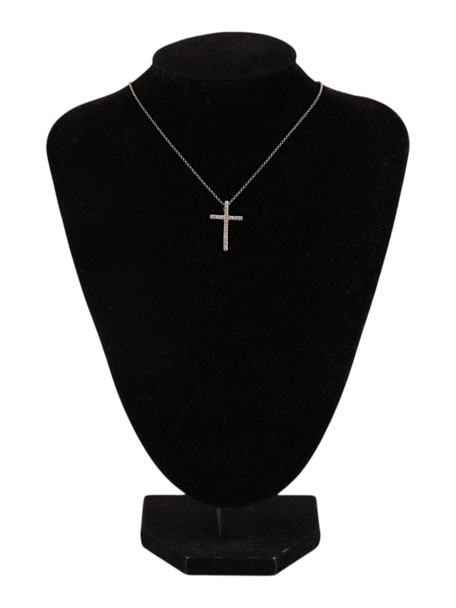 VINTAGE STERLING SILVER DIAMOND CROSS NECKLACE: A vintage sterling silver cable chain necklace with a Christian Cross pendant set with natural diamonds. Marked 925, Indonesia on the clasp. Total Weight: 2.6 g. Vintage Jewelry And Accessories For Wo