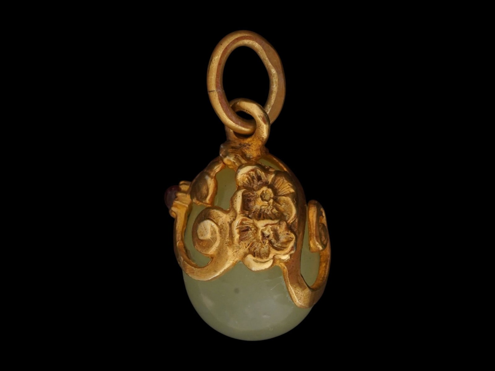 RUSSIAN SILVER BOWENITE EASTER EGG PENDANT W GEMSTONE (1 of 6)