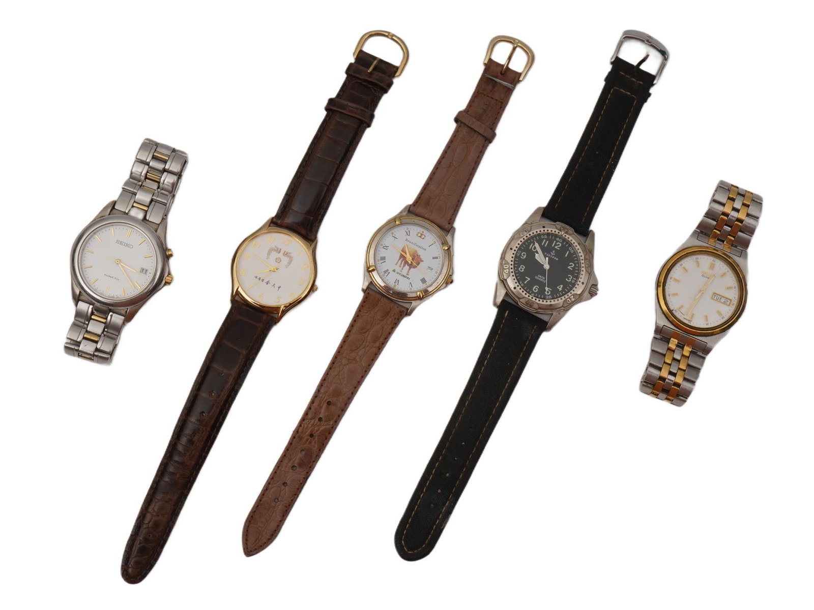 GROUP OF FIVE VINTAGE WRISTWATCHES (1 of 8)