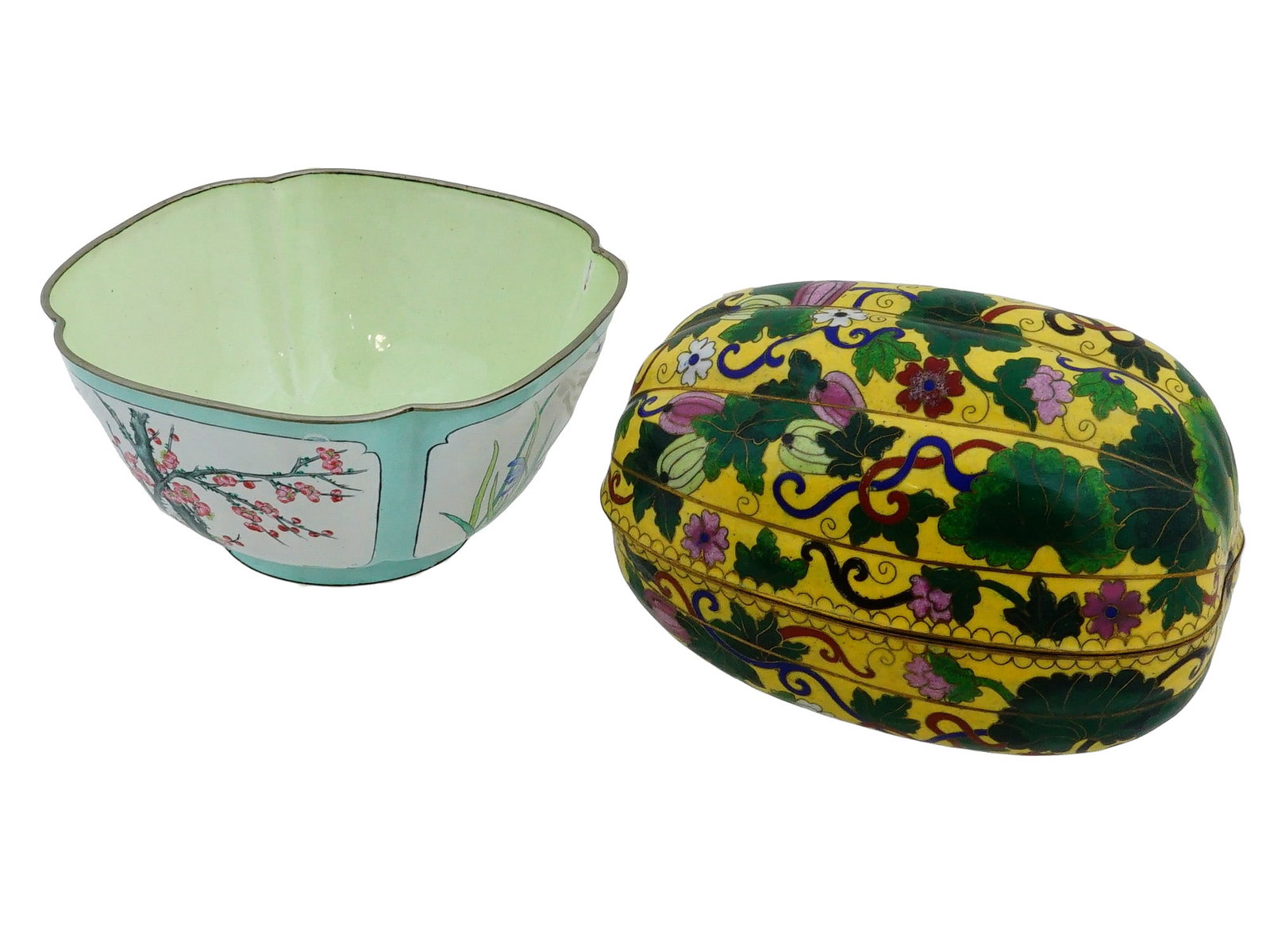 VINTAGE CHINESE ENAMEL BOWL AND TRINKET BOX: A pair of vintage Chinese enameled brass pieces. First. A footed quatrefoil fruit bowl with hand-painted flower blossoms and trees panels, turquoise and light green ground colors. Second. A