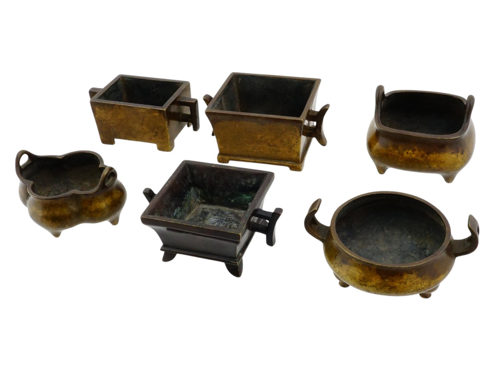 COLLECTION OF VINTAGE CHINESE MINIATURE BRONZE CENSERS (1 of 19)