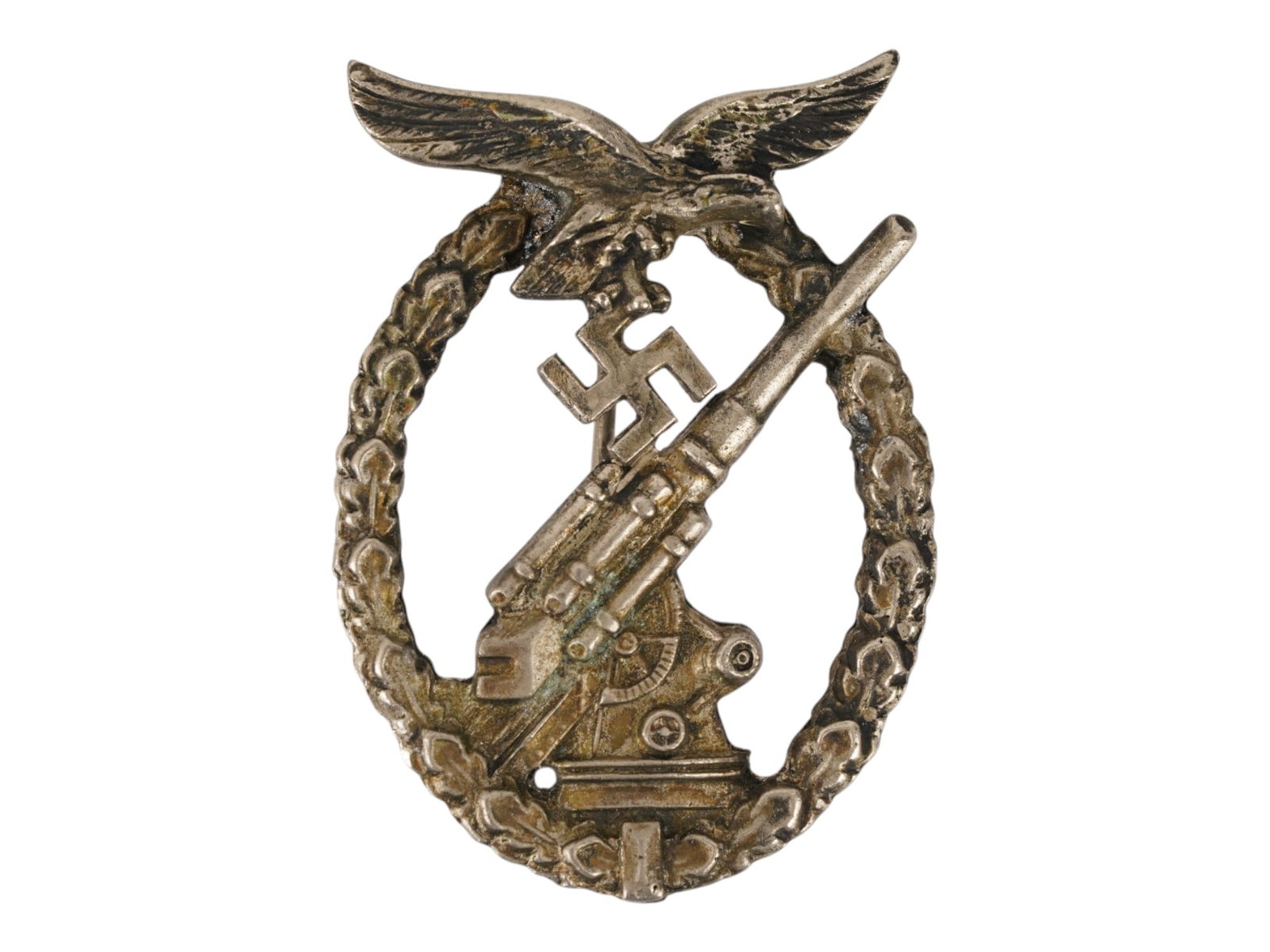 WWII NAZI GERMAN ANTI AIRCRAFT FLAK BATTLE BADGE (1 of 4)