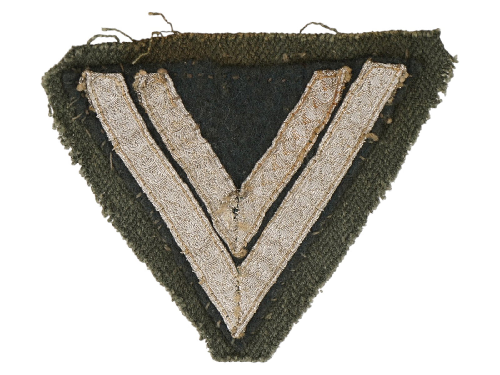 A WWII TYPE GERMAN WEHRMACHT HEER OBERGEFREITER PATCH: A WWII type Nazi German Wehrmacht Heer Obergefreiter sleeve rank insignia patch. The insignia features the distinctive double-chevron rank designation mounted on period-style cloth backing. Second Wor
