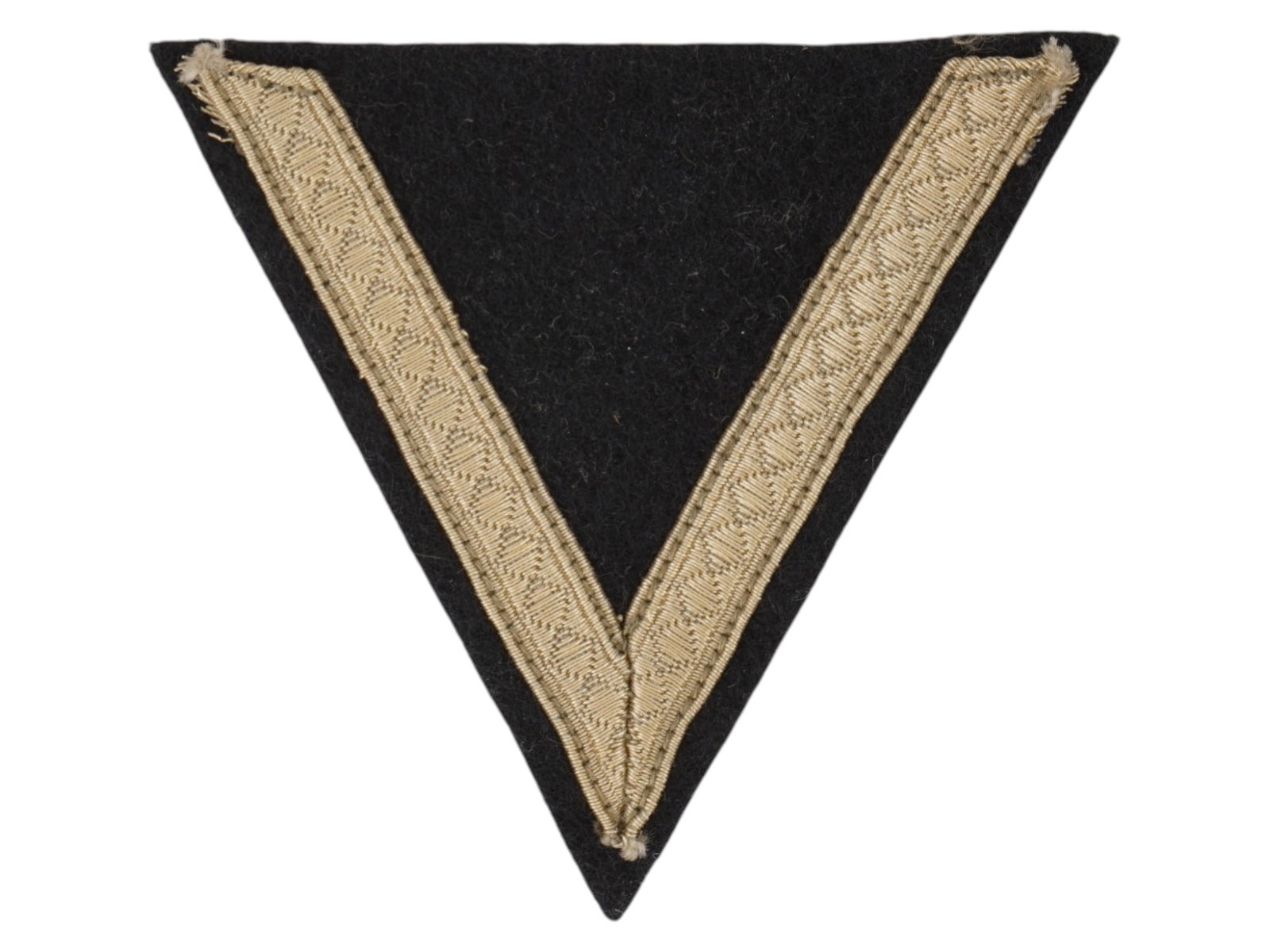 WWII SLEEVE CHEVRON OF CORPORAL OF GERMAN ARMED FORCES (1 of 3)