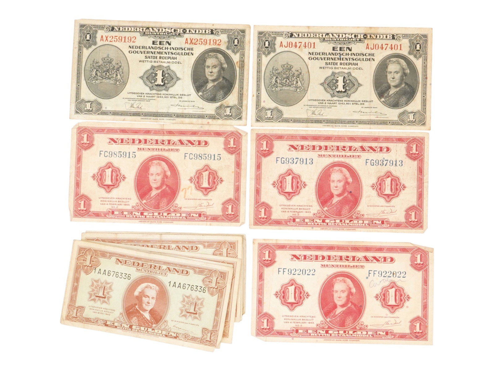VINTAGE WWII ERA NETHERLANDS 1 GULDEN BANKNOTES: A collection of vintage WWII-era Netherlands one-gulden banknotes. The lot includes money from the Netherlands and the Netherlands Indies for the Second World War period from 1943 to 1945. Vintage Eur