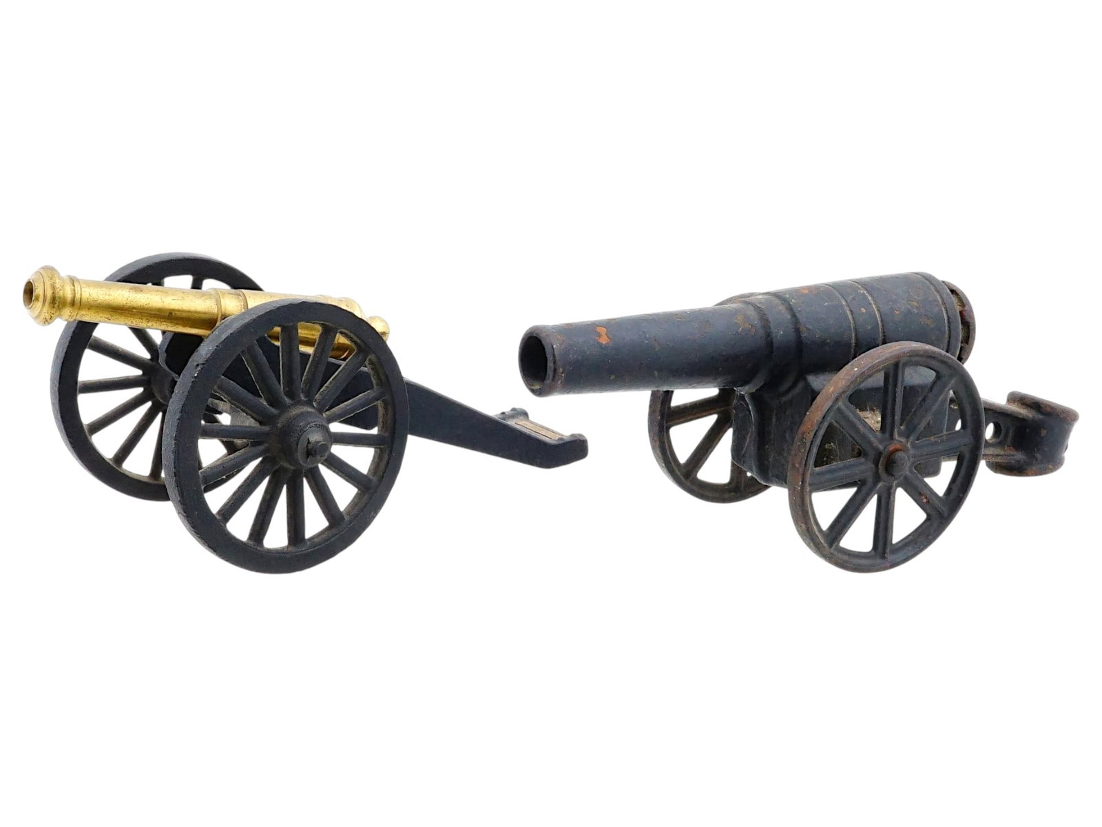 LOT OF AMERICAN MINI SCALE MODELS OF ARTILLERY CANNONS (1 of 11)