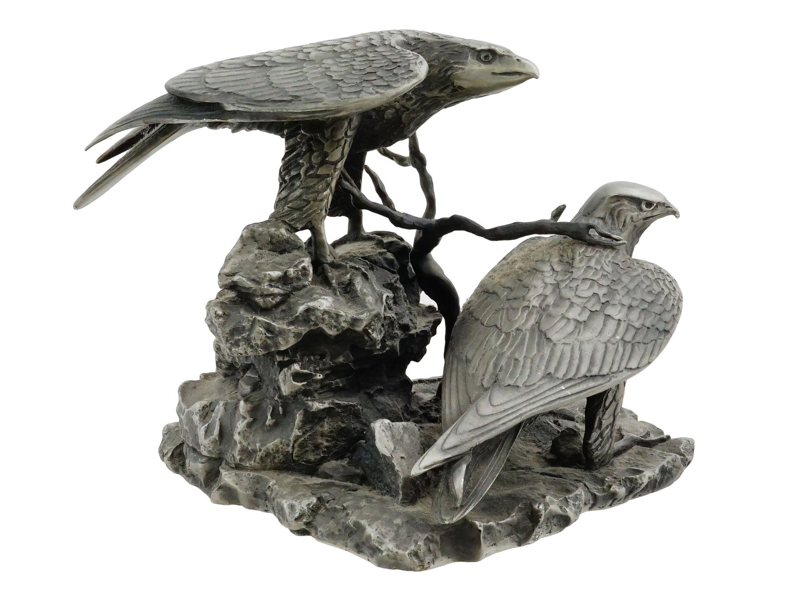 VINTAGE PEREGRINE SCULPTURE BY GILROY ROBERTS FALCONS: A vintage Peregrine Falcons fine pewter sculpture designed by Gilroy Roberts and dated 1977. The detailed composition depicts a pair of peregrine falcons and is signed with the artists name and Frankl