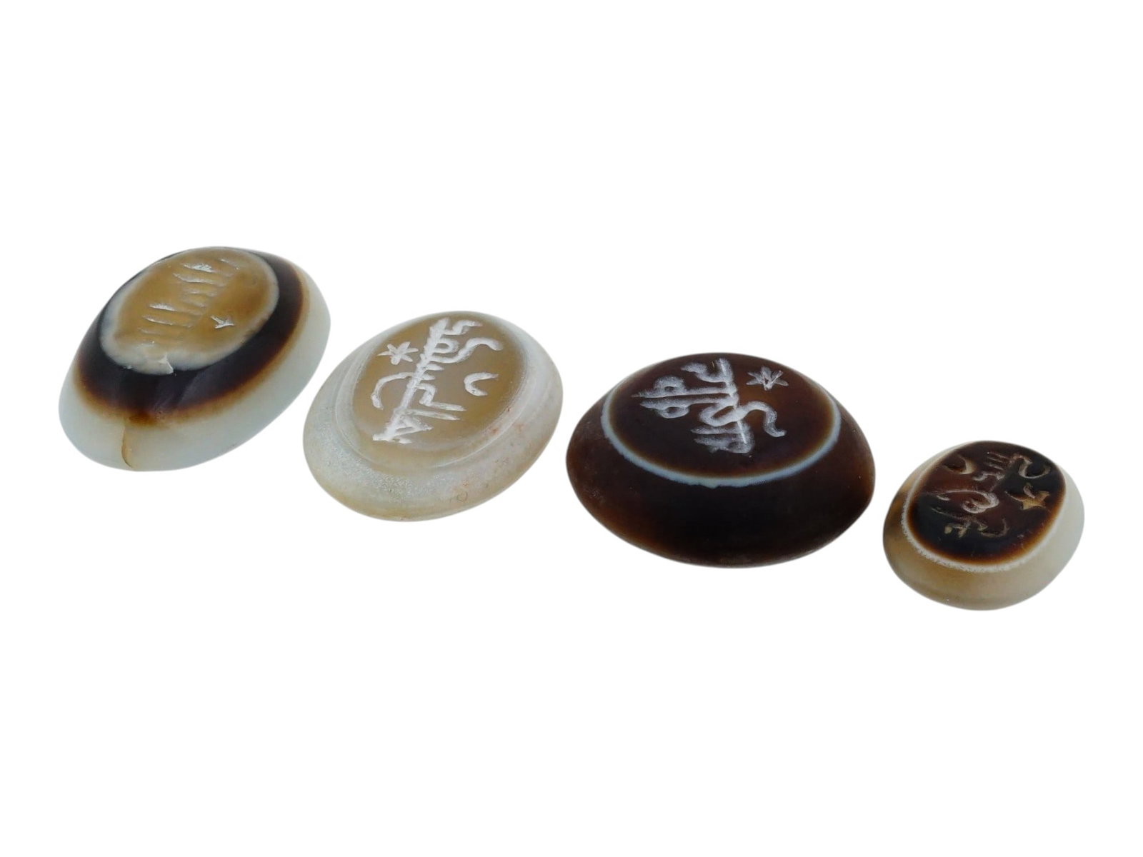 GROUP OF FOUR ISLAMIC AGATE SEALS (1 of 4)