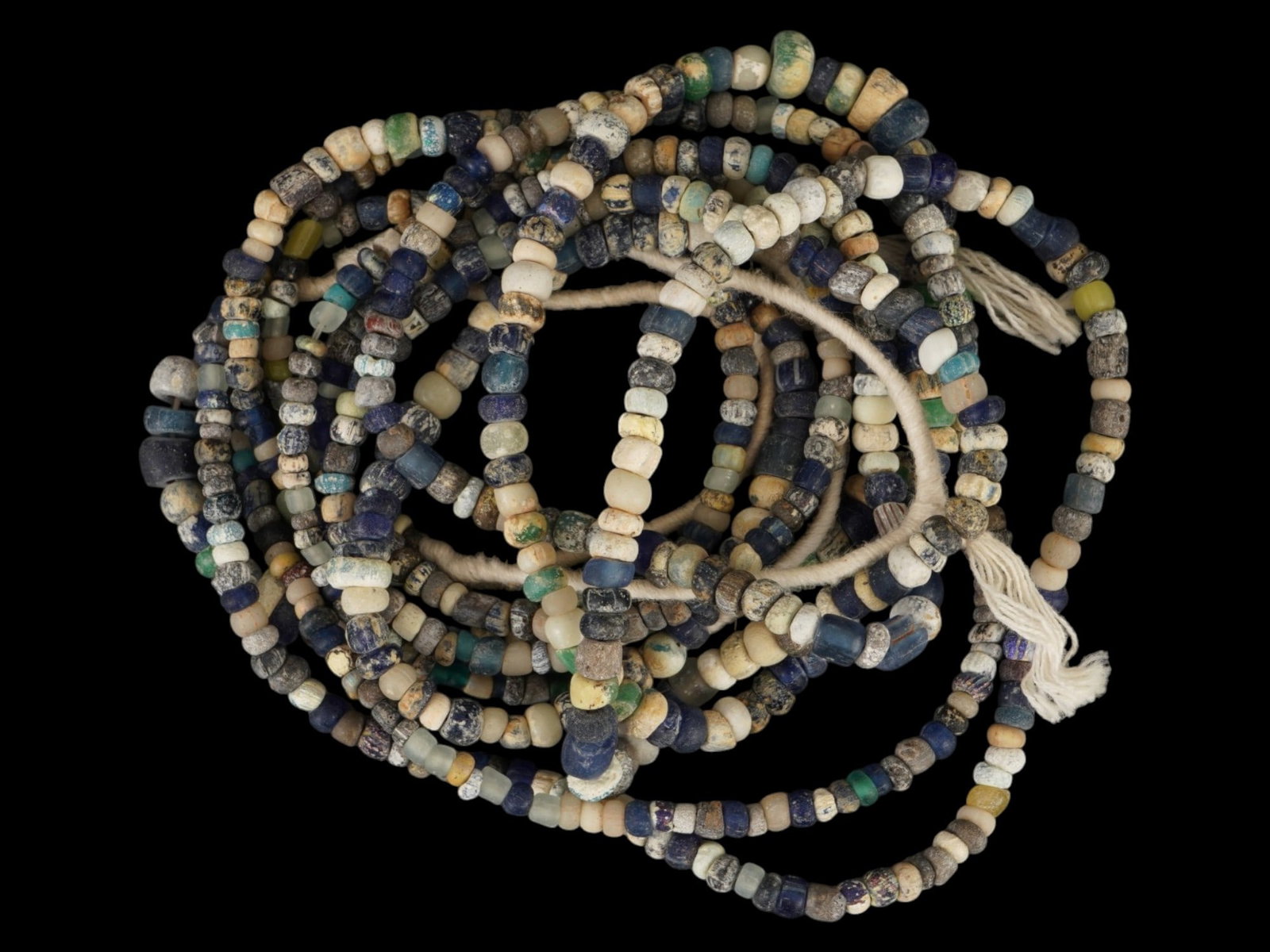 GROUP ANCIENT ROMAN GLASS BEAD NECKLACES 100 TO 300 AD (1 of 5)
