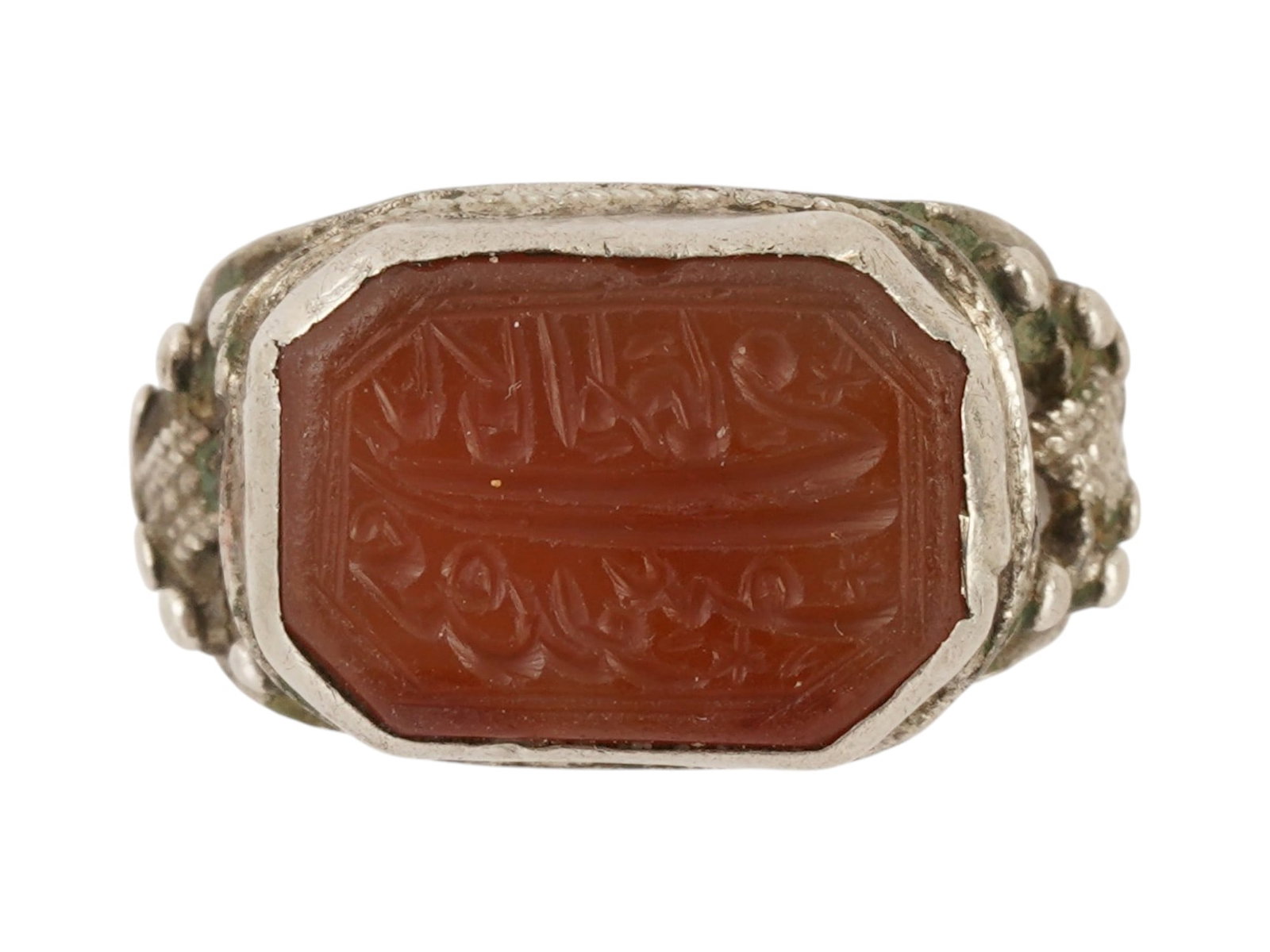 ANCIENT SILVER RING WITH A CARNELIAN INTAGLIO (1 of 6)