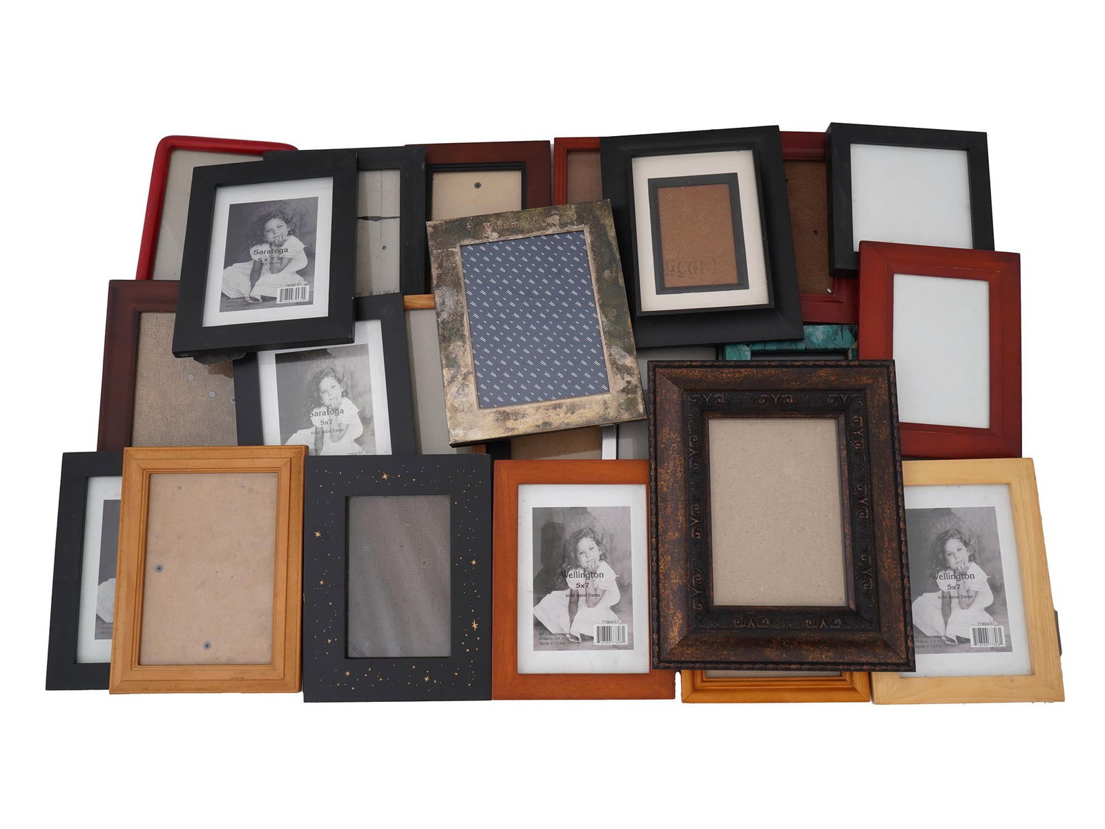 23 MODERN MIXED PICTURE FRAMES OF SMALL SIZE (1 of 5)