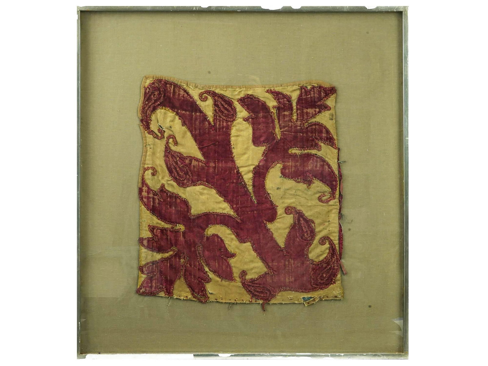ANTIQUE 19TH C APPLIQUE TAPESTRY FRAMED: An antique late 19th-century handcrafted applique tapestry. Red floral motif on yellow background. Green mat. Metal frame. Collectible Tapestry And Gobelins, Wall Decor. THIS LOT IS ELIGIBLE FOR A 30-