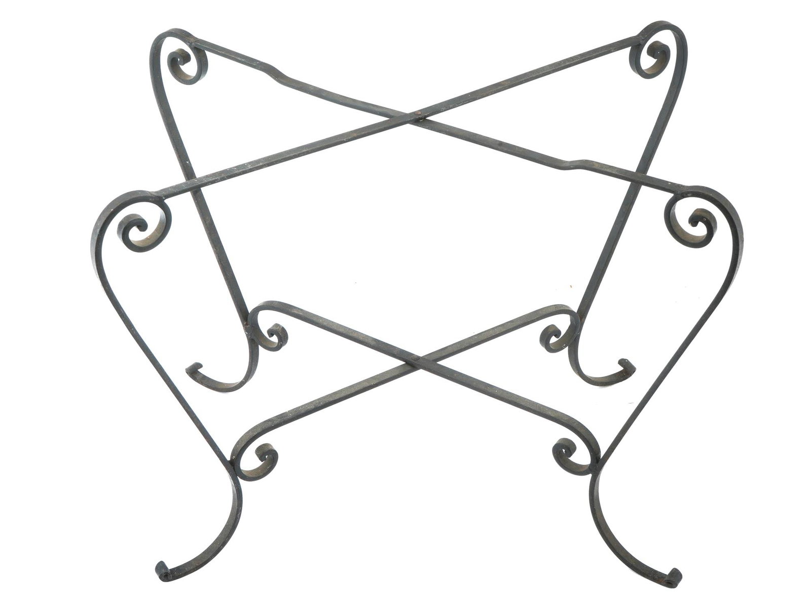 AMERICAN CAST IRON ART DECO FOLDING PLANT STAND: A vintage American cast iron Art Deco folding plant stand. The item consists of two folding crosshairs on curved legs, decorated with curls that turn inward. It can be used as a stand for flower pots 