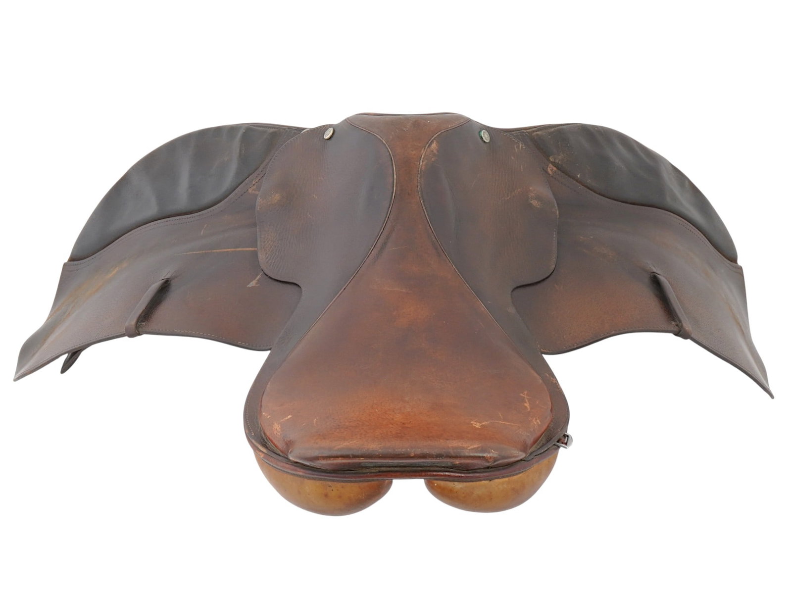 VINTAGE LEATHER HORSE SADDLE WITH HAND STITCHED DETAILS (1 of 11)