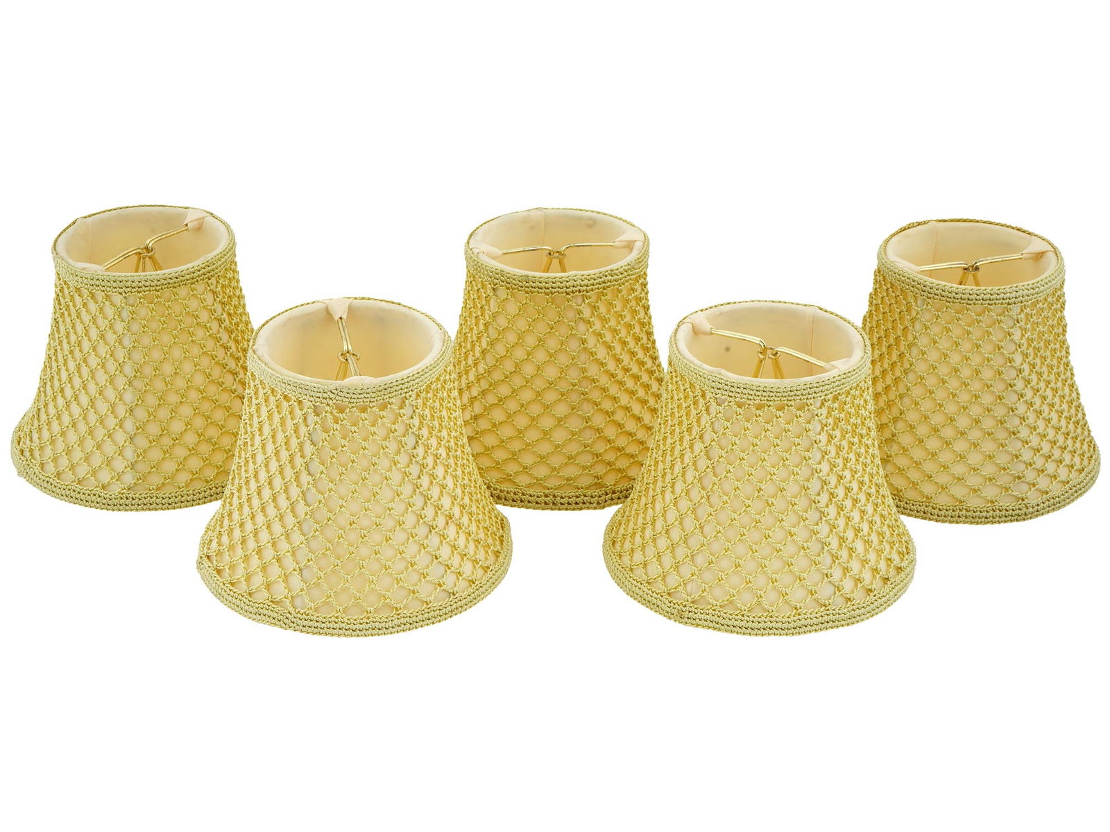 VINTAGE BEIGE SILK LAMP SHADES: A lot of five identical vintage silk lampshades. Classic cone shape. Beige fabric with golden lace. Gold-tone metal fittings. Light Fixtures, Home Decor, Textile And Accessories. THIS LOT IS ELIGIBLE 