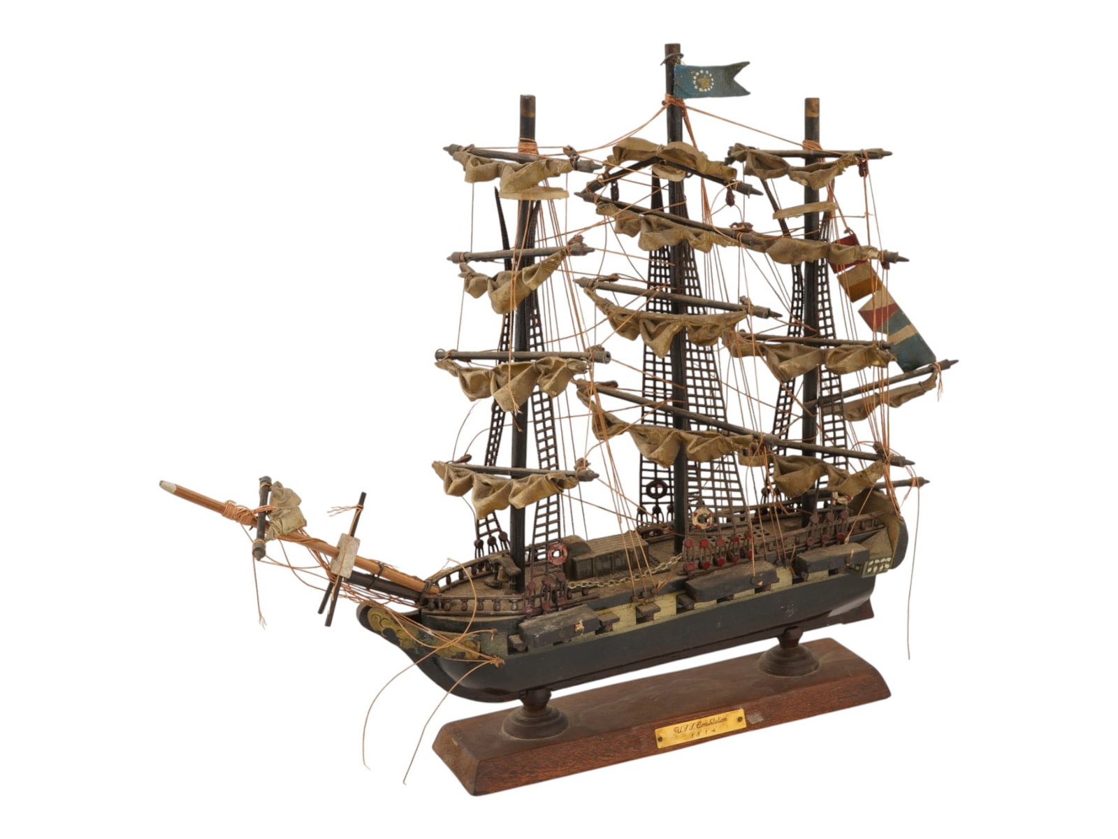 VINTAGE U.S.S. CONSTITUTION 1814 SHIP MODEL (1 of 12)