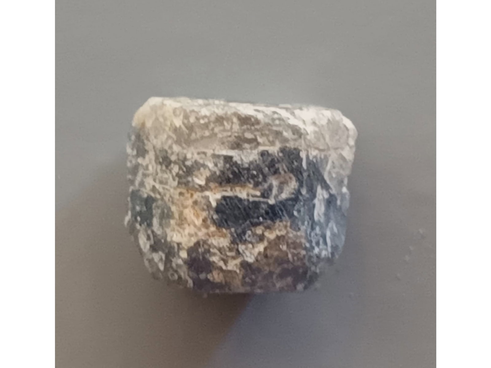 SAPPHIRE GEMSTONE - 3