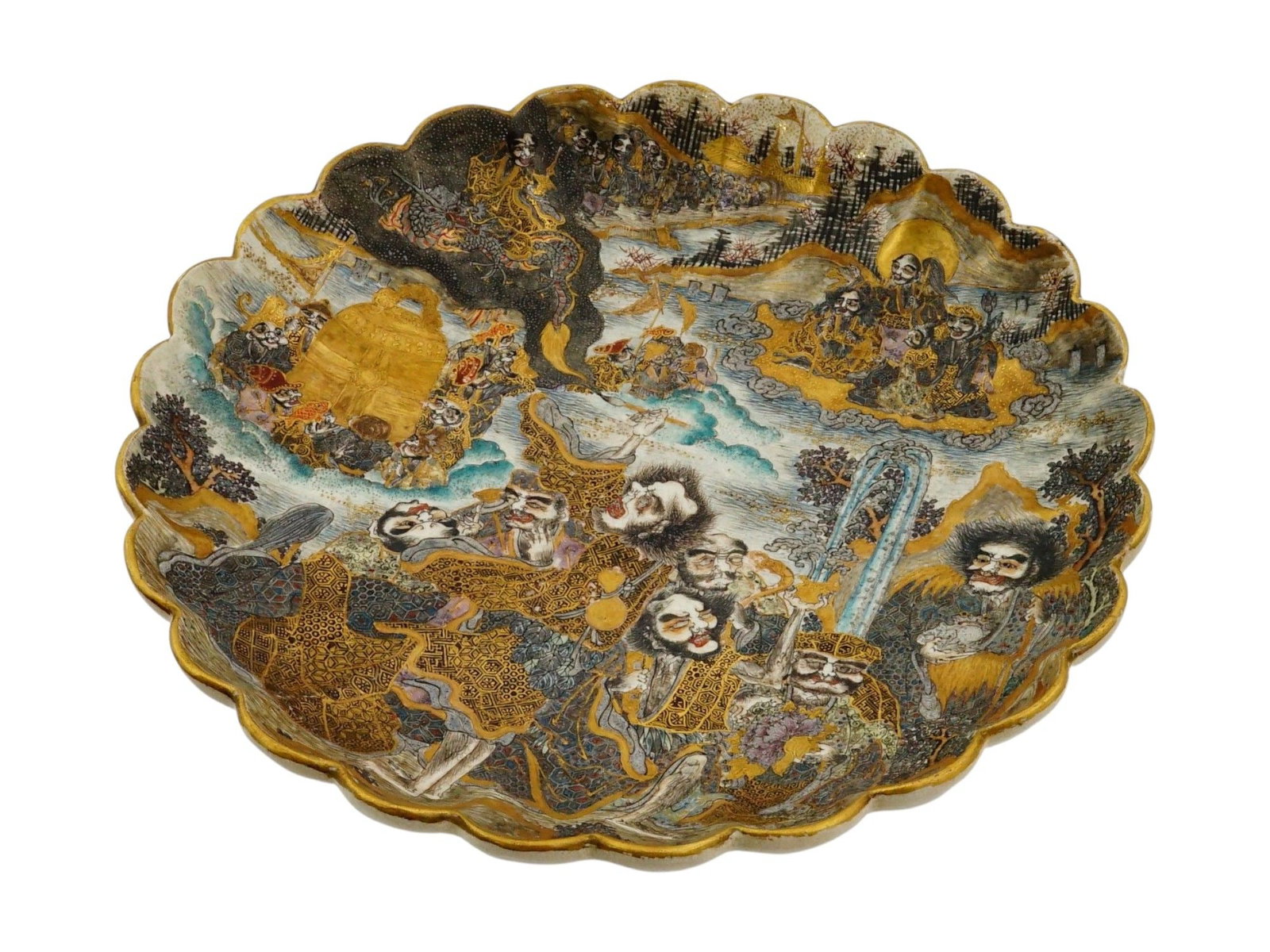 ANTIQUE JAPANESE IMPERIAL SATSUMA PORCELAIN PLATE: A fine, exceptional quality, antique Japanese Imperial Satsuma porcelain plate. It dates back to the Meiji period, which spans the late 19th to early 20th centuries. The highly decorative plate has a 