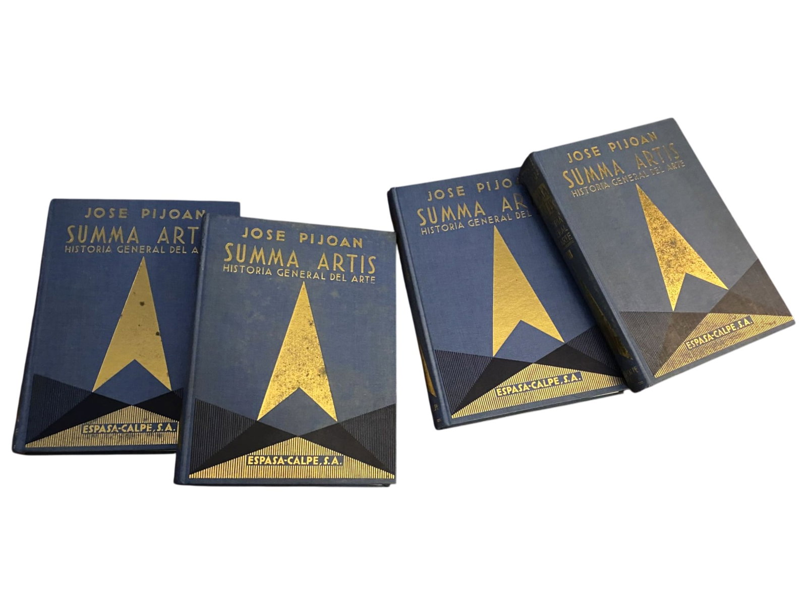 SUMMA ARTIS SET OF FOUR BY JOSE PIJON: Includes: XI, VIII, VII & IX. This lot is a volume from the Summa Artis: Historia General del Arte encyclopedic series authored by José Pijoán and published by Espasa-Calpe. Content Focus: The serie
