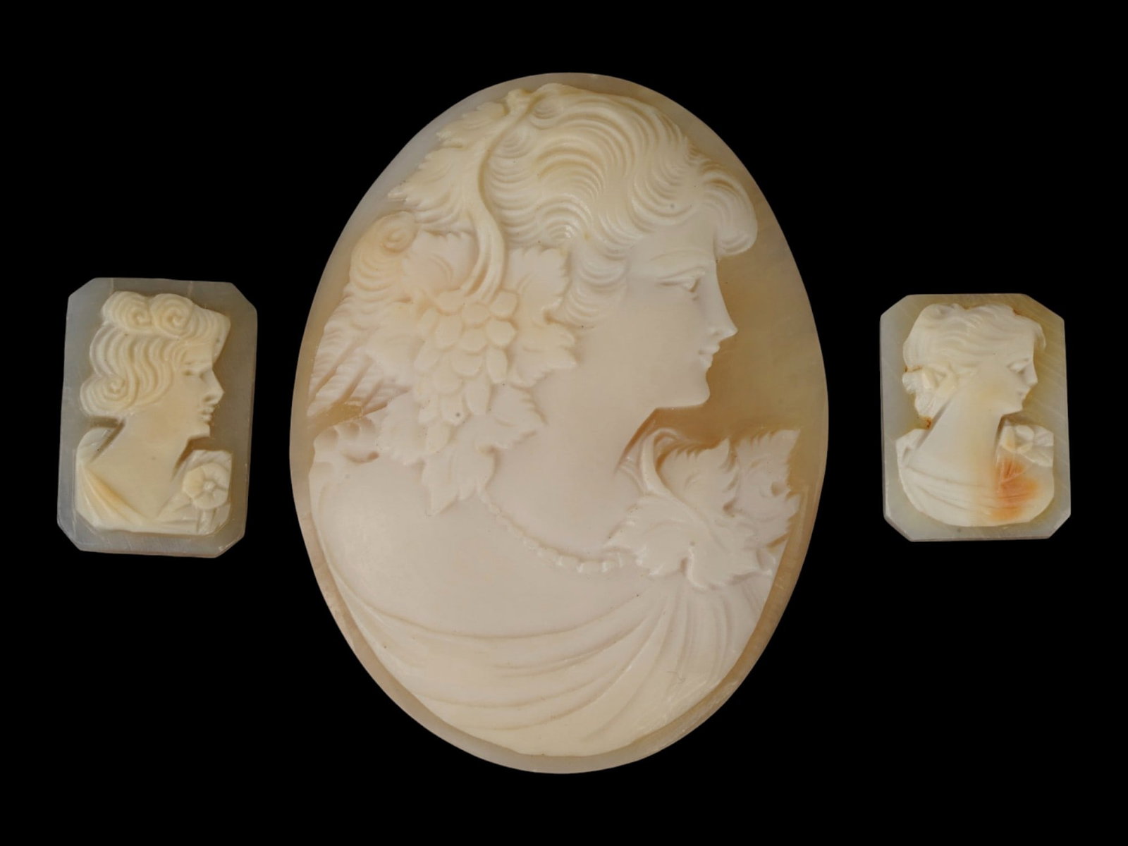 LOT OF FEMALE PORTRAIT CARVED CORAL CAMEOS (1 of 4)