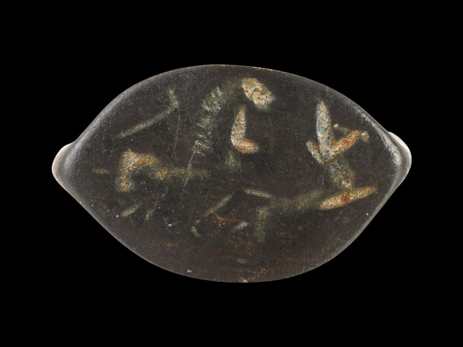 ANCIENT GREEK BRONZE RING WITH A LION ATTACKING A DEER (1 of 5)