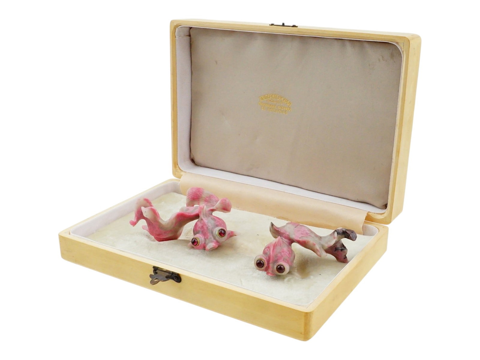 RUSSIAN CARVED RHODONITE FISH FIGURINES W GARNET EYES (1 of 12)