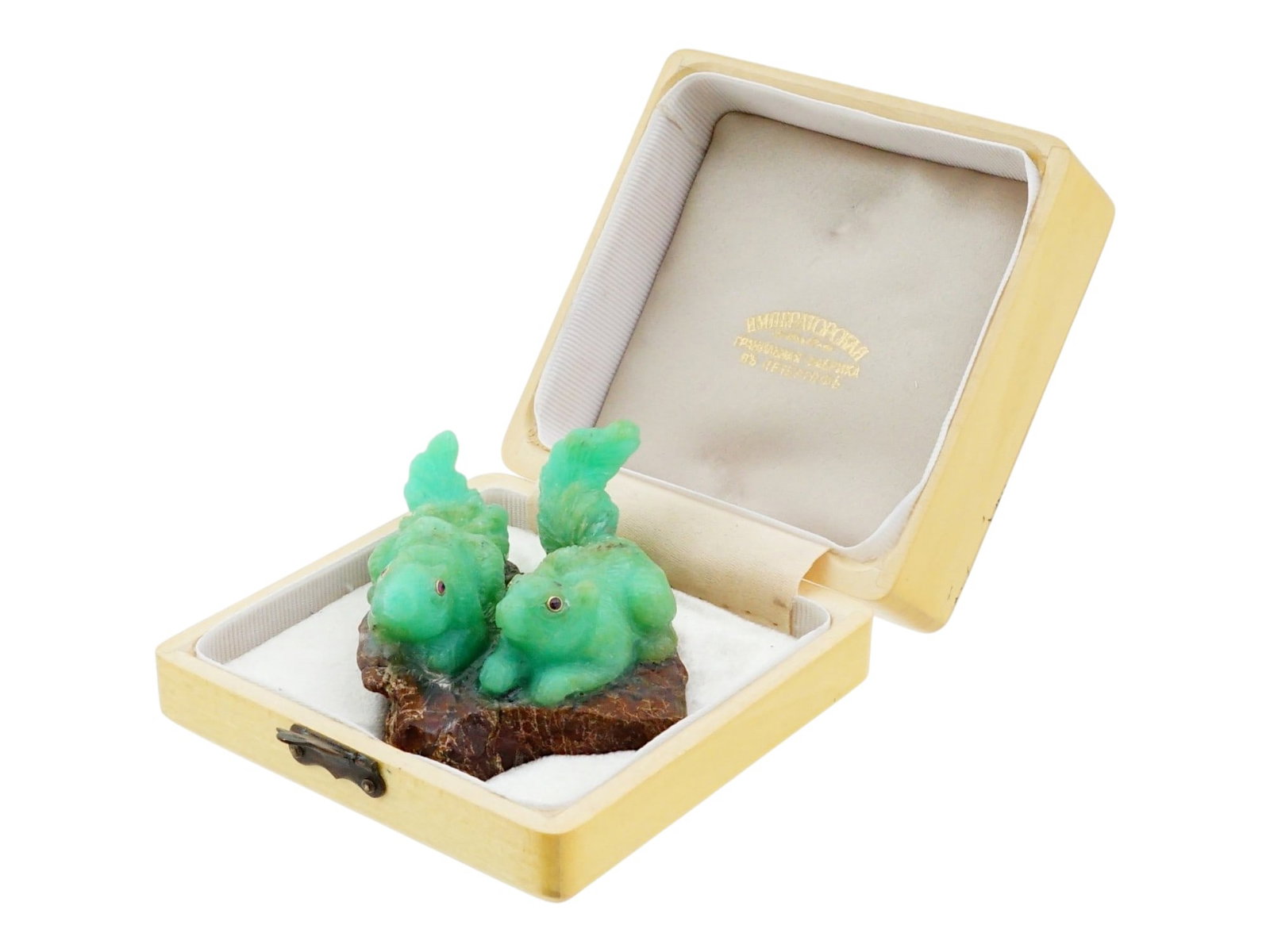 RUSSIAN CARVED CHRYSOPRASE AND RUBY SQUIRRELS FIGURINE (1 of 11)