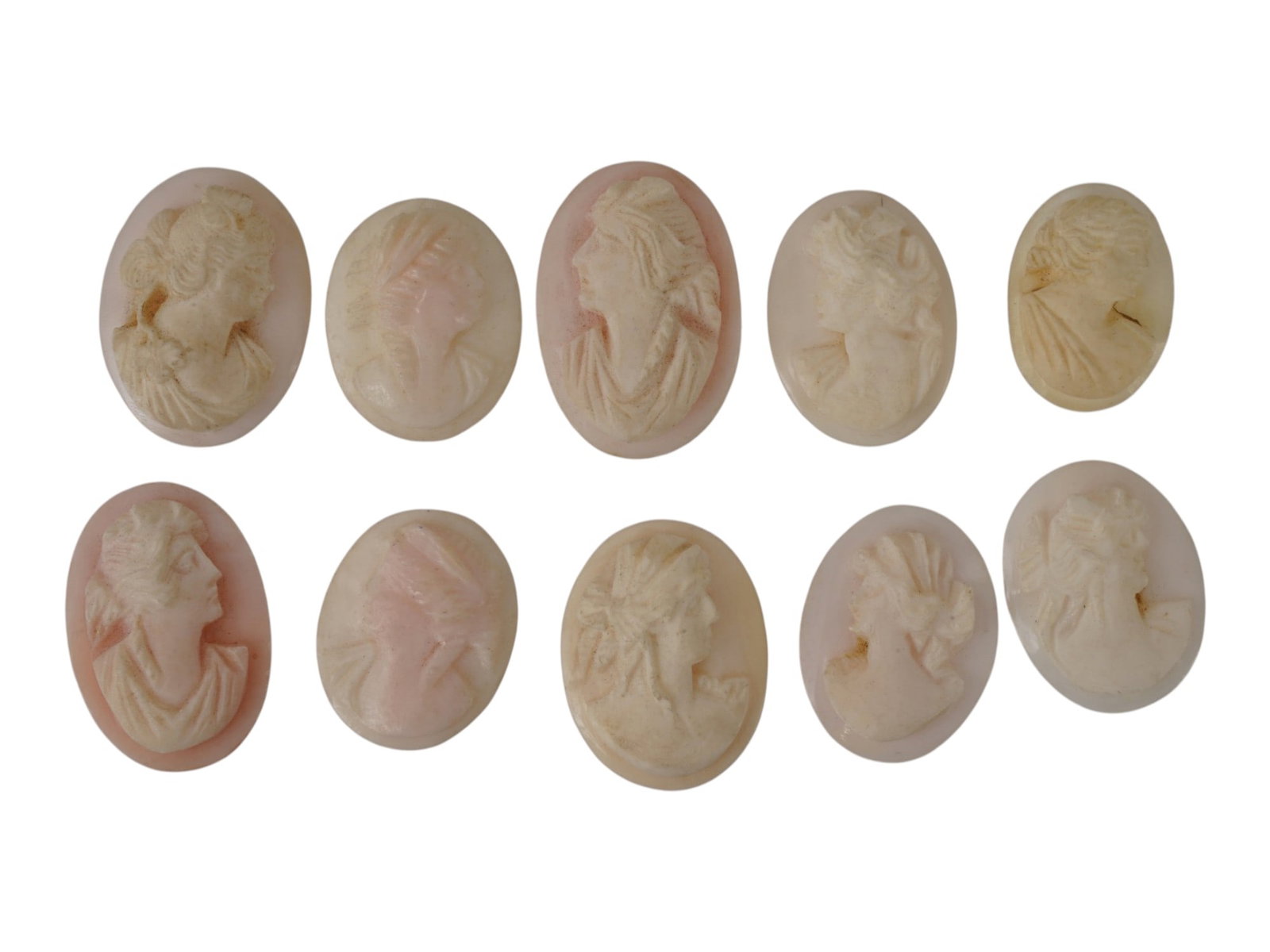 COLLECTION OF VINTAGE HAND CARVED CONCH SHELL CAMEOS (1 of 3)