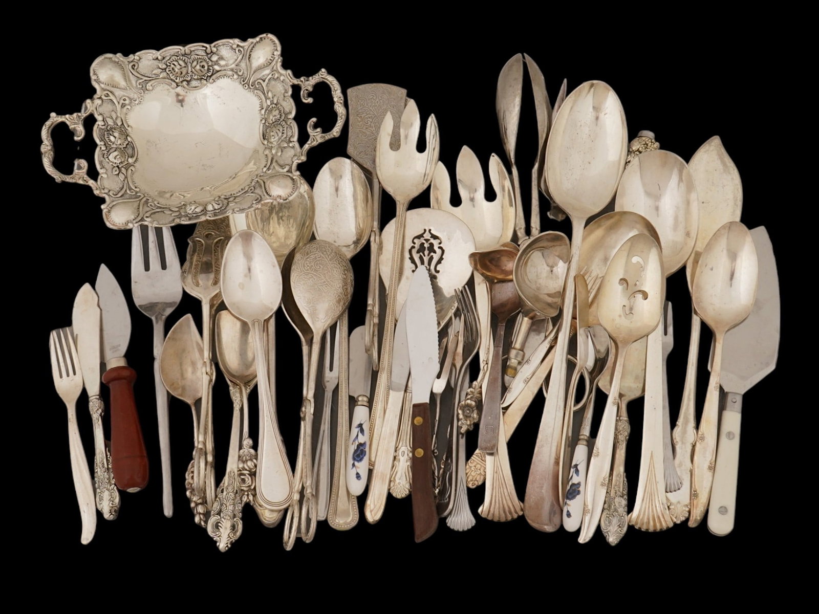 ANTIQUE VINTAGE SILVER PLATED TABLEWARE ITEMS AND DISH (1 of 13)