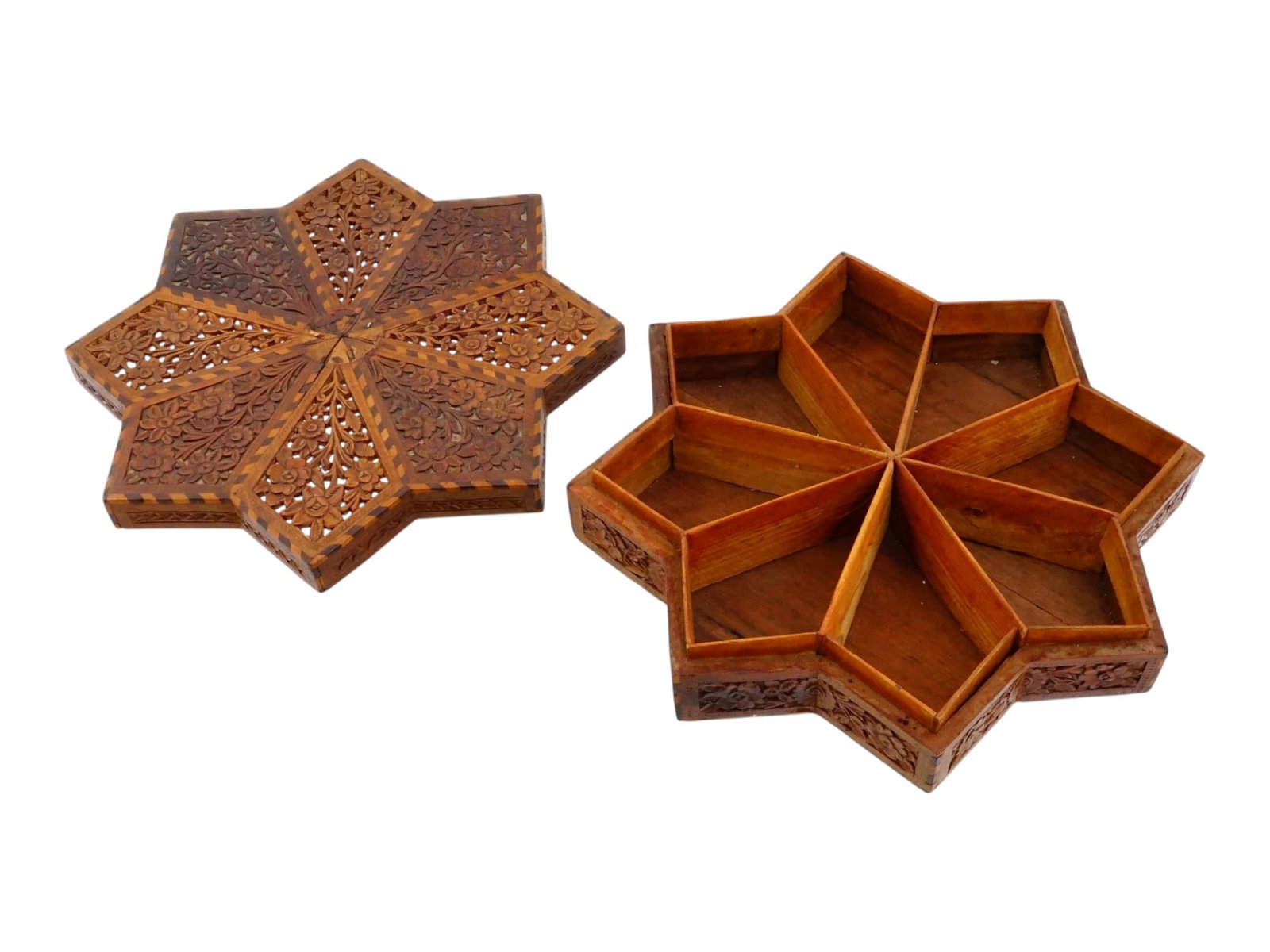 VINTAGE ANGLO INDIAN SADELI 8 POINTED STAR SPICE BOX (1 of 12)