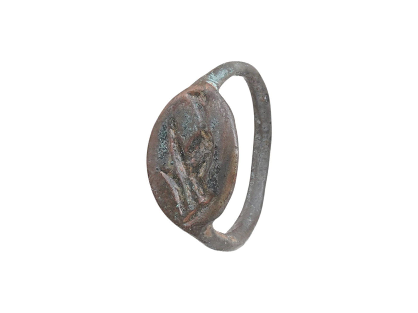 ANCIENT GRECO ROMAN RING ENGRAVED WITH ANIMAL 300 TO 100 BC: An ancient Greco Roman signet ring adorned with engraved image features a leaping animal. Circa 300 to 100BC. Historical Finds And Archaeological Relics, Jewelry And Accessories. THIS LOT IS ELIGIBLE 