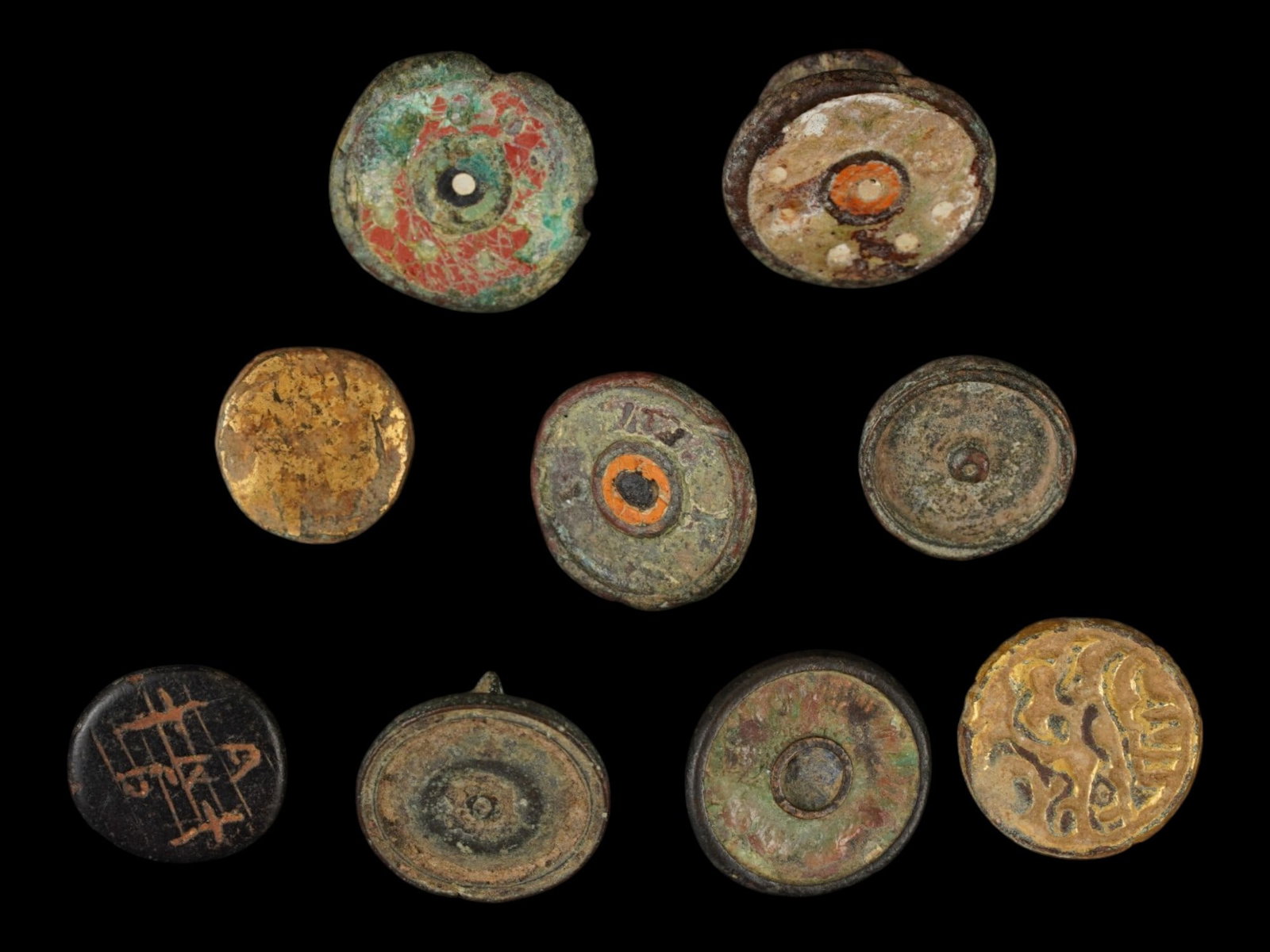 ANCIENT ROMAN OFFICERS INLAID GILDED BRONZE BUTTONS (1 of 4)