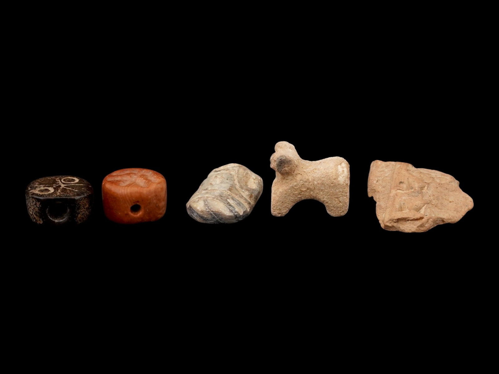 GROUP OF ANCIENT EGYPTIAN AND NEAR EASTERN ARTIFACTS (1 of 6)