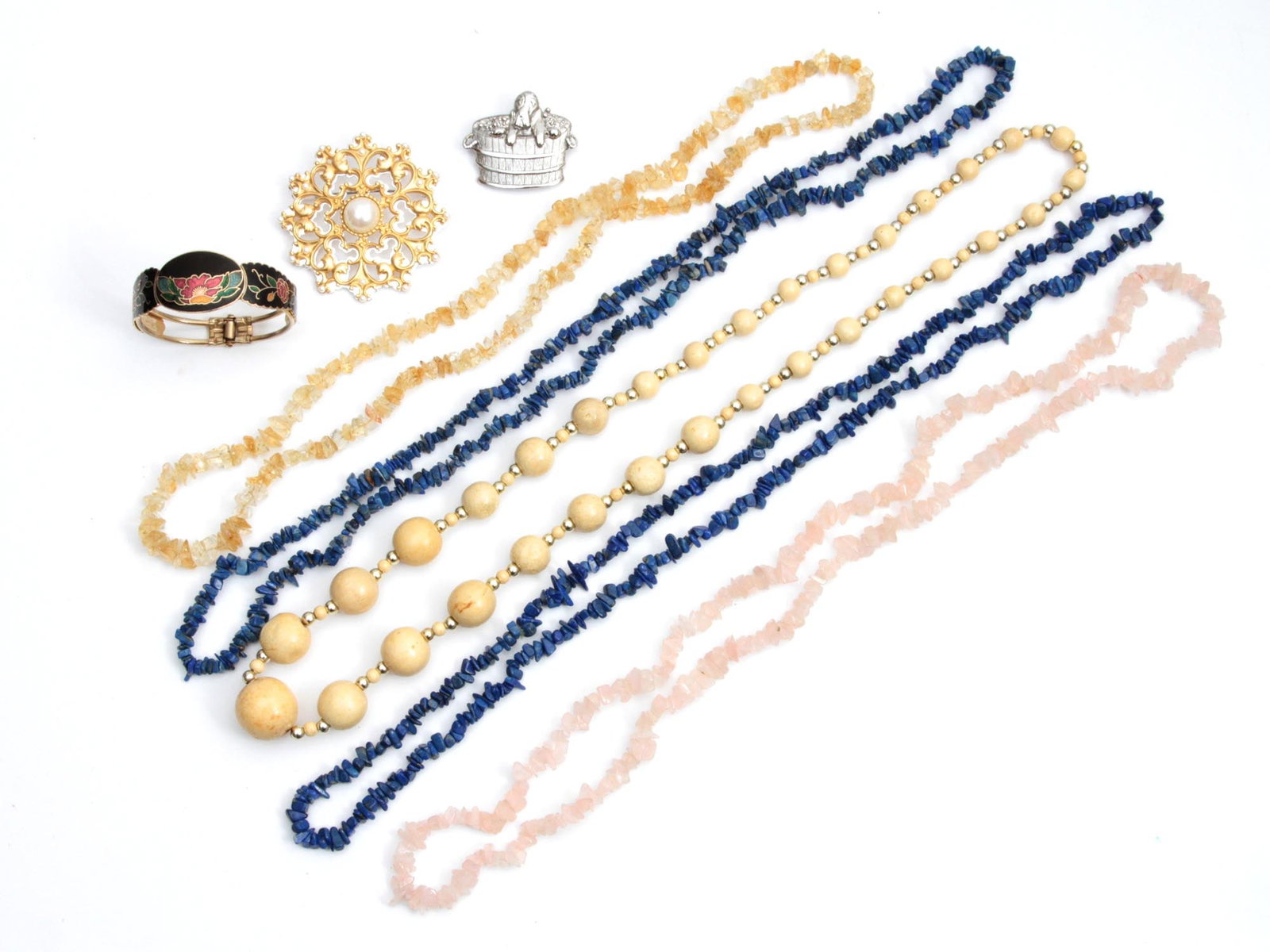 A LOT OF VINTAGE JEWELRY NECKLACE BRACELET (1 of 4)