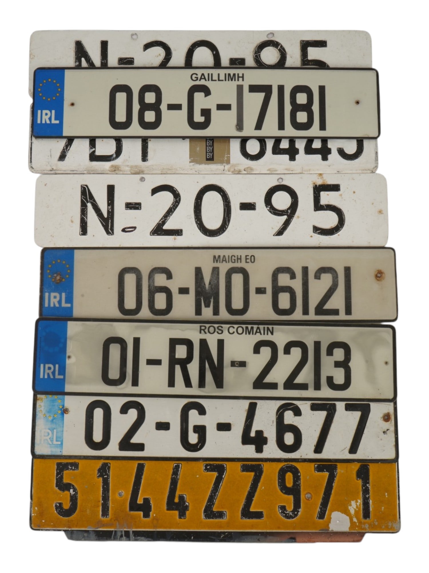 LOT OF VINTAGE IRISH VEHICLE REGISTRATION PLATES (1 of 3)