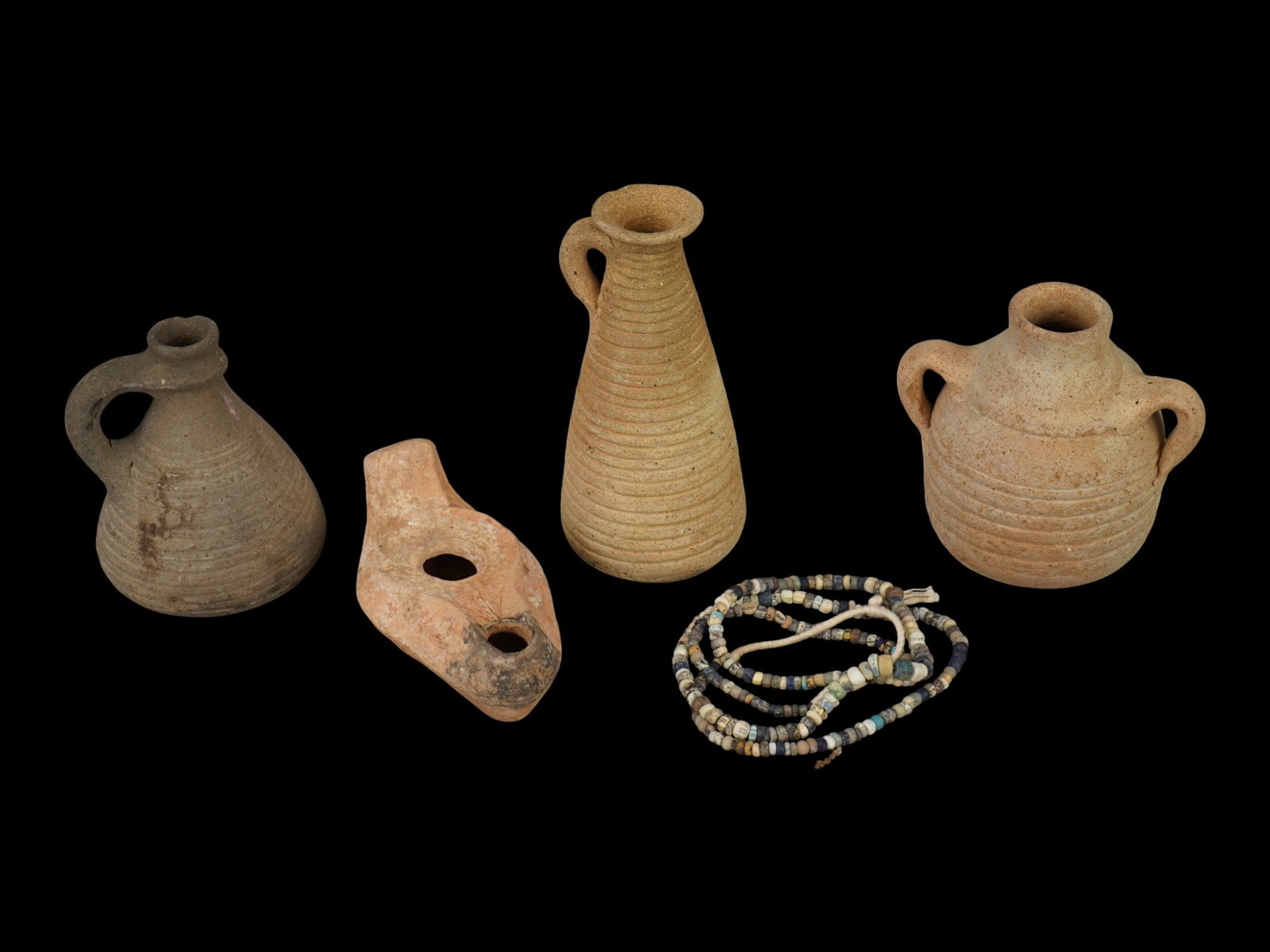 ANCIENT ROMAN CERAMIC PITCHERS OIL LAMP GLASS NECKLACE (1 of 8)