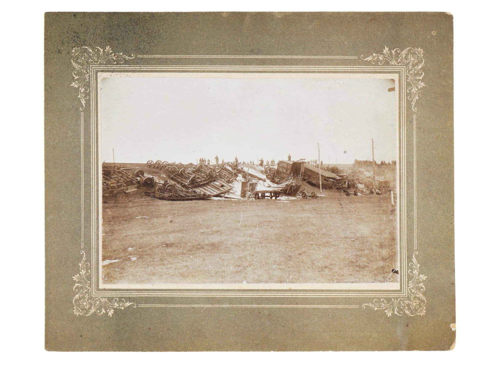 ANTIQUE EARLY 20TH C RUSSIAN PHOTOGRAPHIC CARD (1 of 3)