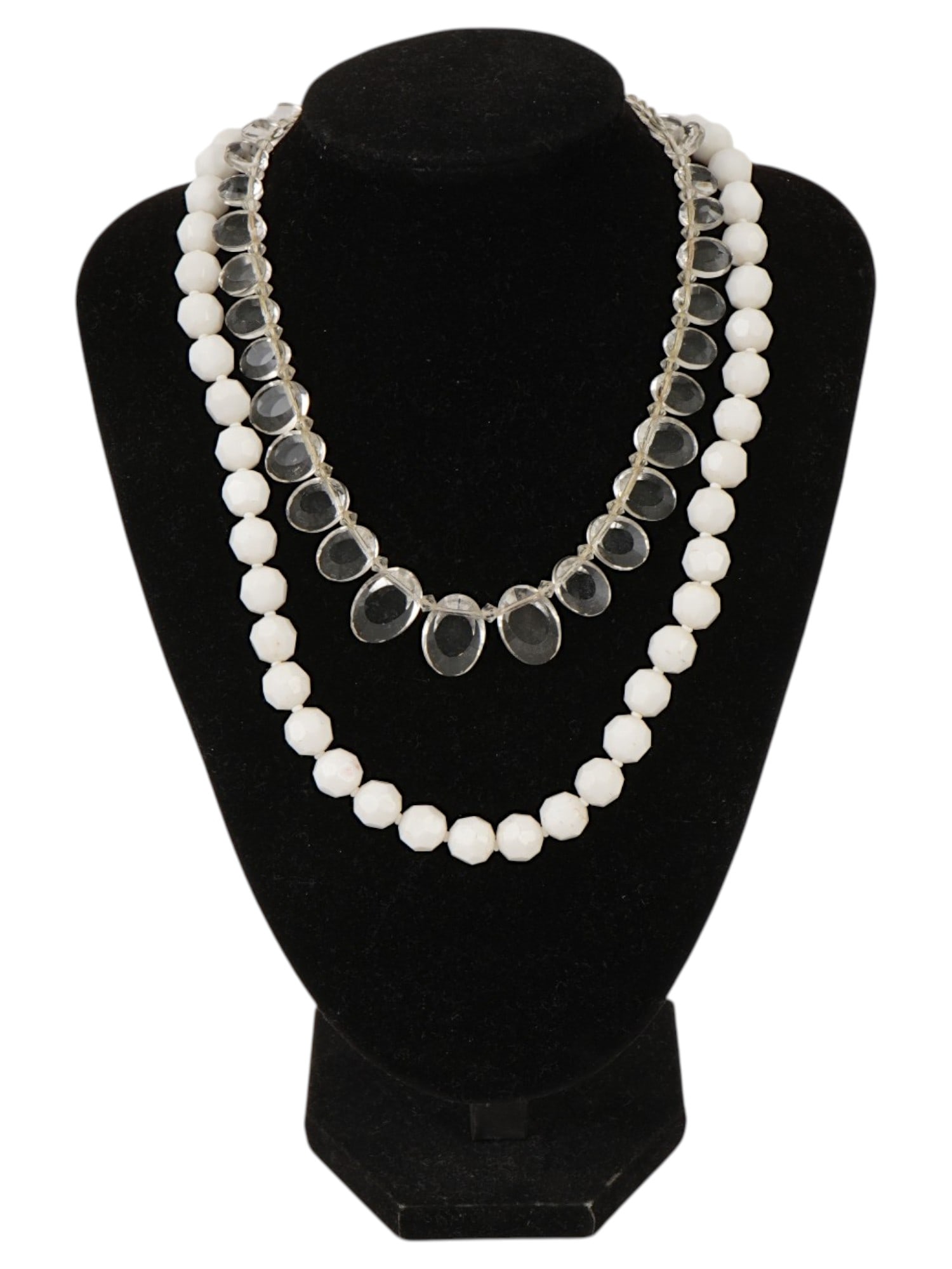 VINTAGE COSTUME JEWELRY BEADED NECKLACES: A group of two vintage costume jewelry items. The lot includes two beaded necklaces of various designs. Vintage and Modernist Ladies Jewelry Wares and Accessories for Collectors. THIS LOT IS ELIGIBLE 