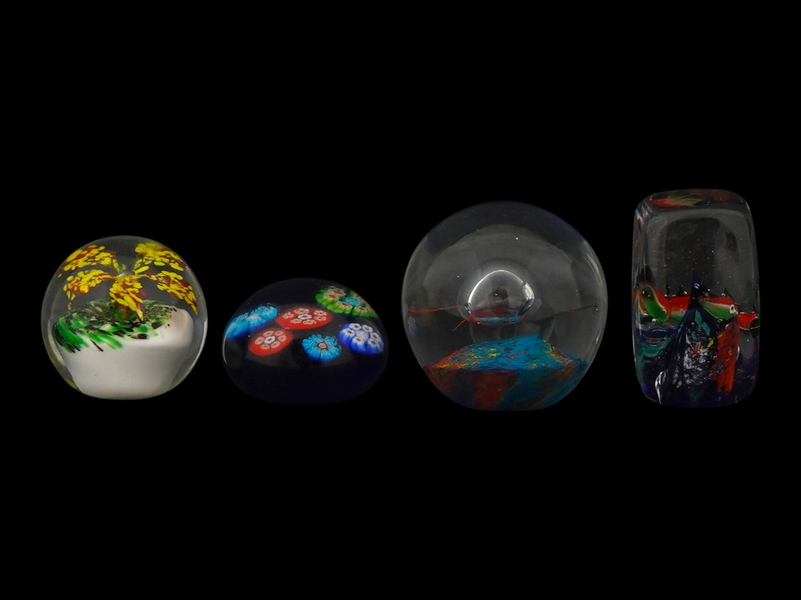 LOT OF VINTAGE MURANO ART GLASS PAPERWEIGHTS (1 of 5)