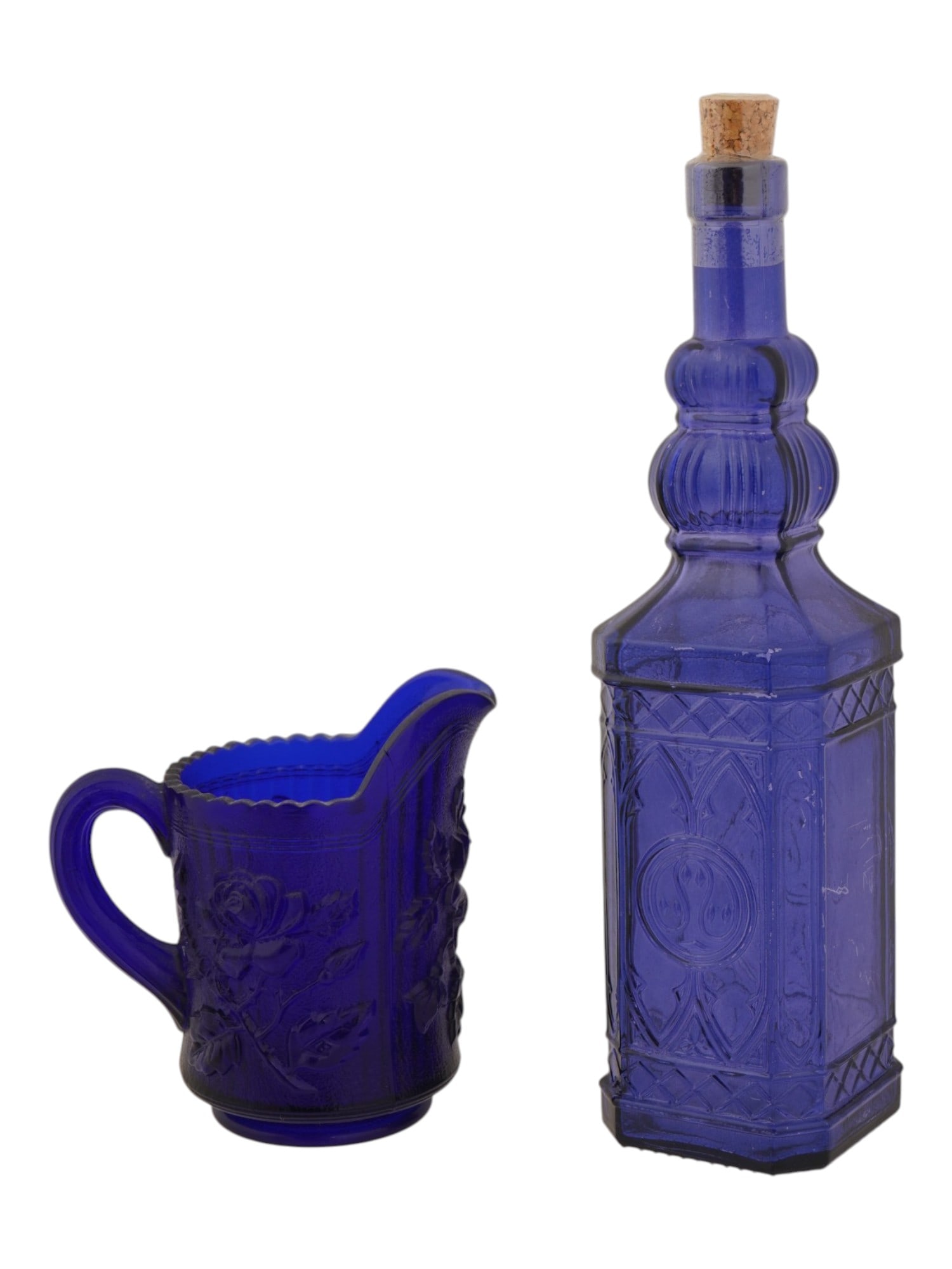 VINTAGE COBALT BLUE GLASS BOTTLE AND JUG (1 of 8)