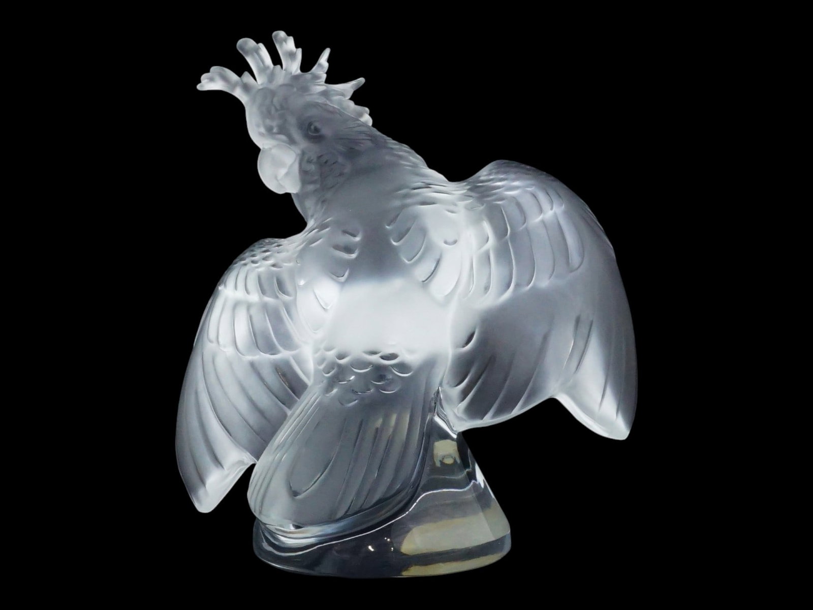 CRYSTAL ARA COCKATOO FIGURINE DESIGNED BY LALIQUE (1 of 10)
