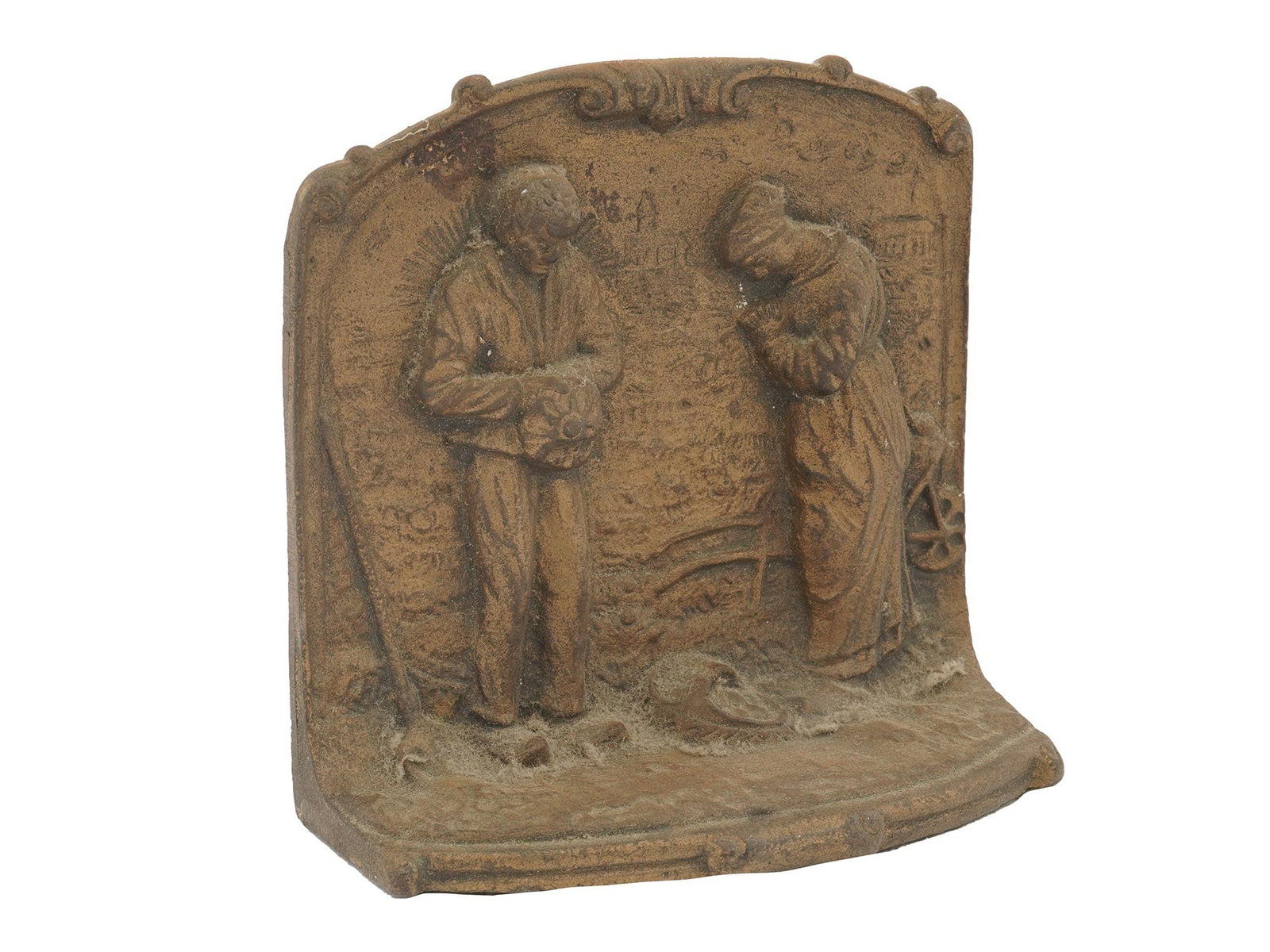 ANTIQUE THE ANGELUS JEAN MILLET BRONZE BOOKEND: An antique bronze bookend depicting a scene from The Angelus, an oil painting by French painter Jean François Millet, was completed between 1857 and 1859. A couple gave thanks for the harvest with th